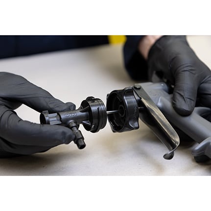 3M 1049 Water-Based Cylinder Spray Nozzle Kit